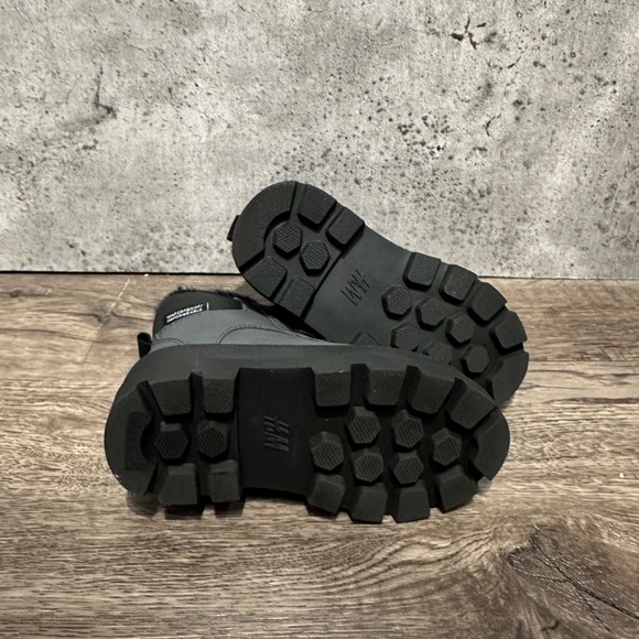 WATERPROOF TODDLER BOOTS - Picture 5 of 5